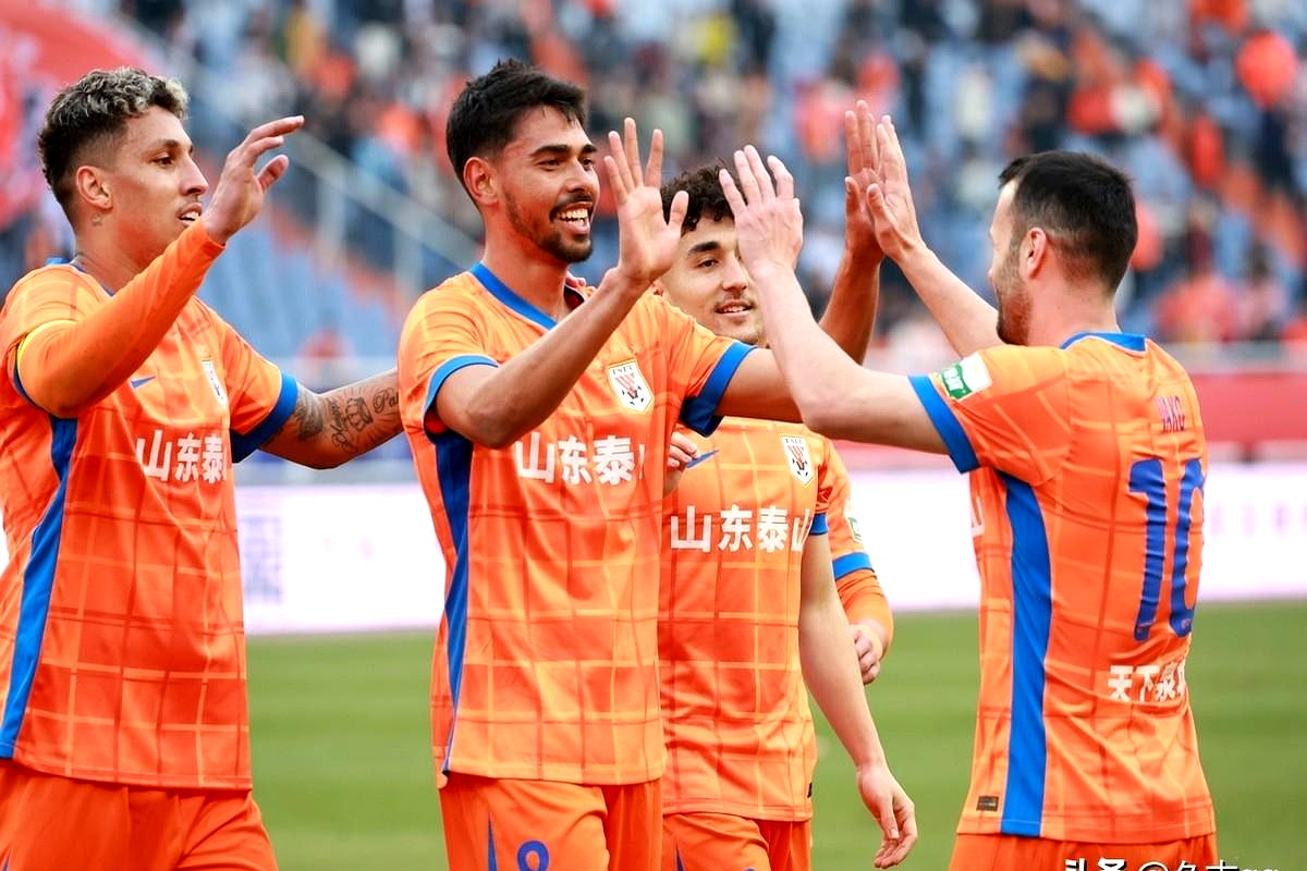 山东男篮迎欧超杯关键赛；转会期门线救险；话题不断；临场指挥获称赞的简单介绍-亚博官网